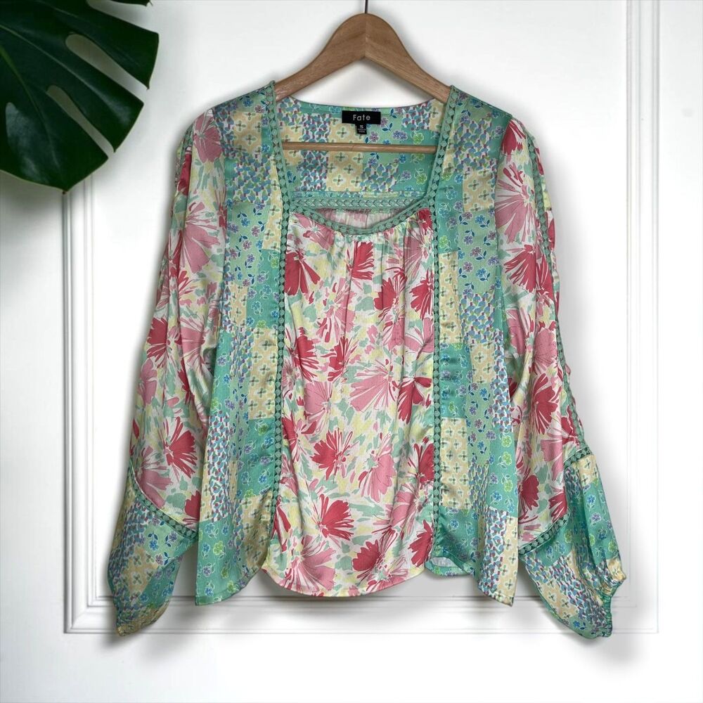 Fate Boho Pastel Patchwork Floral Blouse - Picture 3 of 11